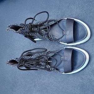 UNITED NUDE Stylish Black and White Women's Shoes